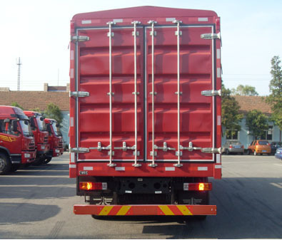 解放牌CA5310CCYP1K2L7T4E4A80-1型倉(cāng)柵式運(yùn)輸車(chē)